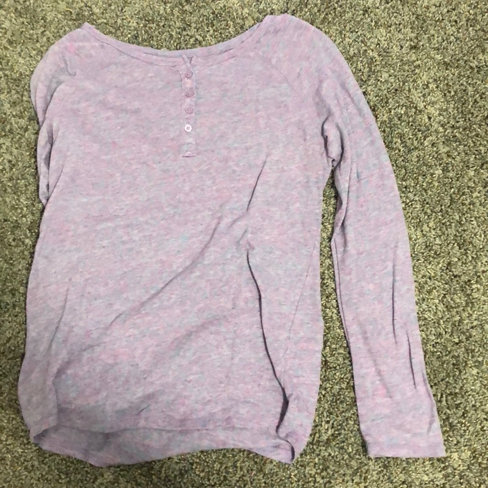 A light weight, 4 button shirt.